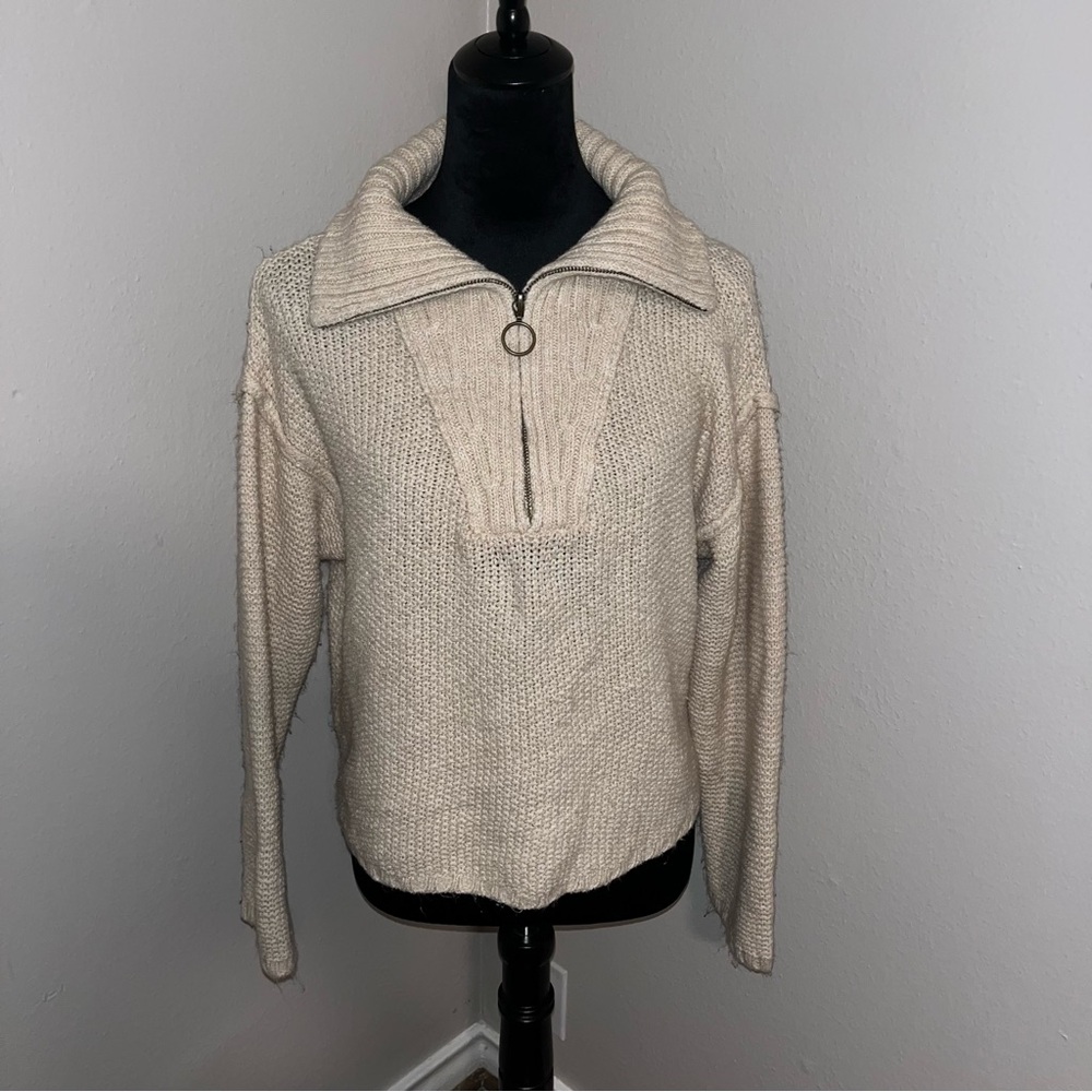 Universal Thread Quarter Zip Knit Sweater Size Medium